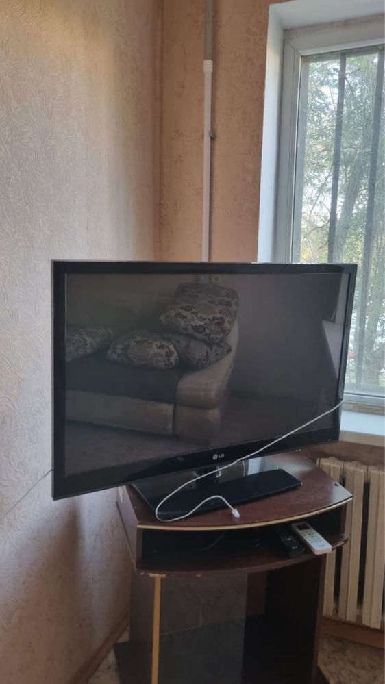 LG OLED 109 Диогональ