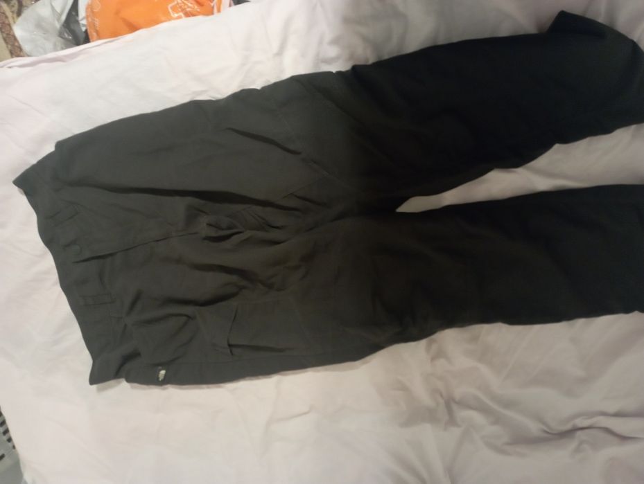 Pantaloni munte măsura M