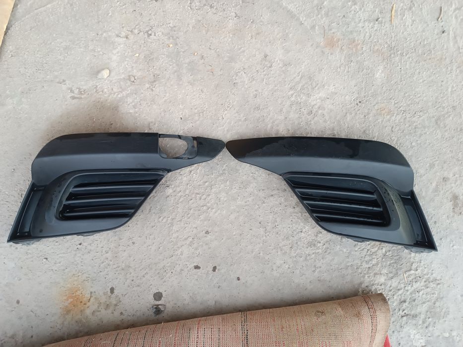 Клыки на передний бампер Renault Logan 2