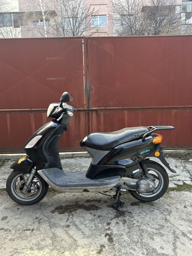 Piaggio Fly 100 cc scuter conform noi legi se conduce cu catgoria B