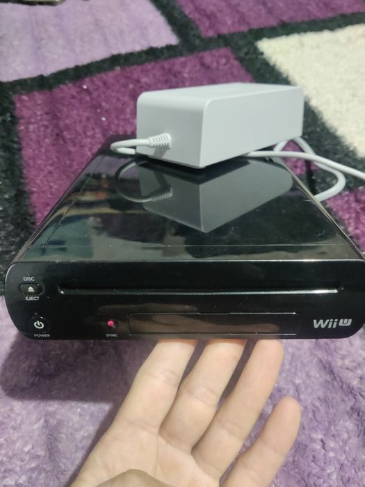 Vând Nintendo Wii u