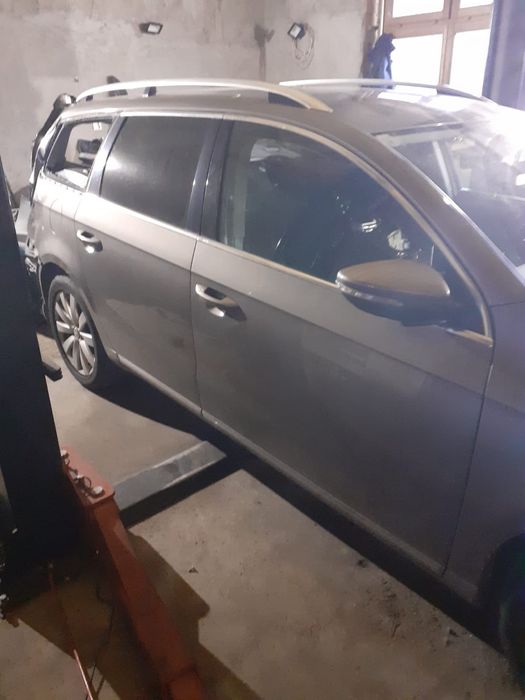 Usa dreapta stanga fata spate Vw Passat B7 break