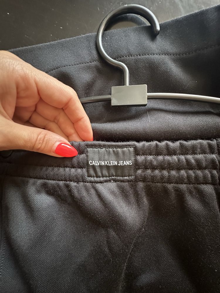 Пола Calvin Klein Jeans