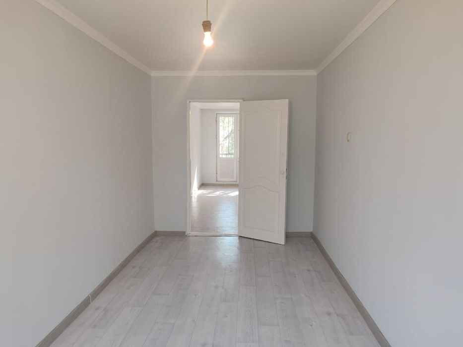 2-комн., 3 этаж, 7 мкр-он (НЕ угол)