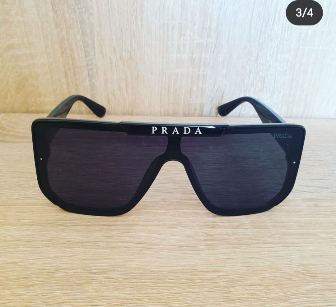 Ochelari de soare prada