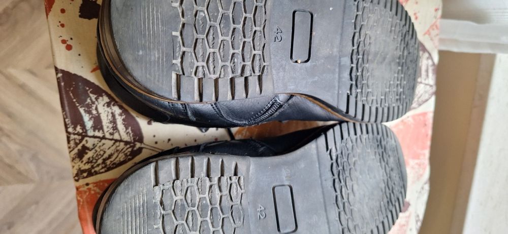 Мъжки боти,ест.кожа,топли,номер 42