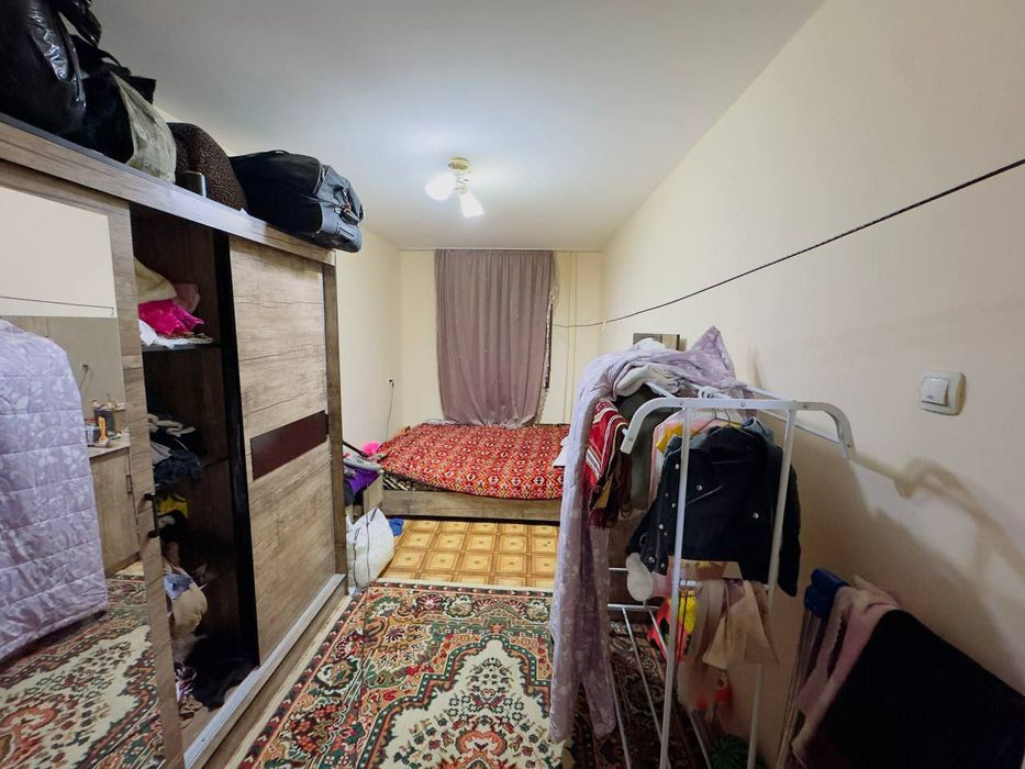 Фрунзе массив квартира сотилади