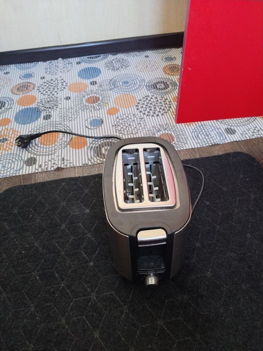 Продам тостер Vitek