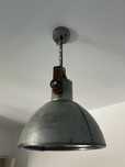 Lustra stil industrial
