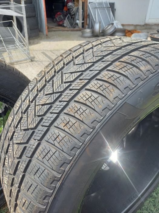 Vând cauciucuri 285 45 r20