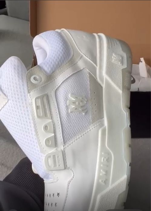 Vand sneakersi Amiri MA1 noi