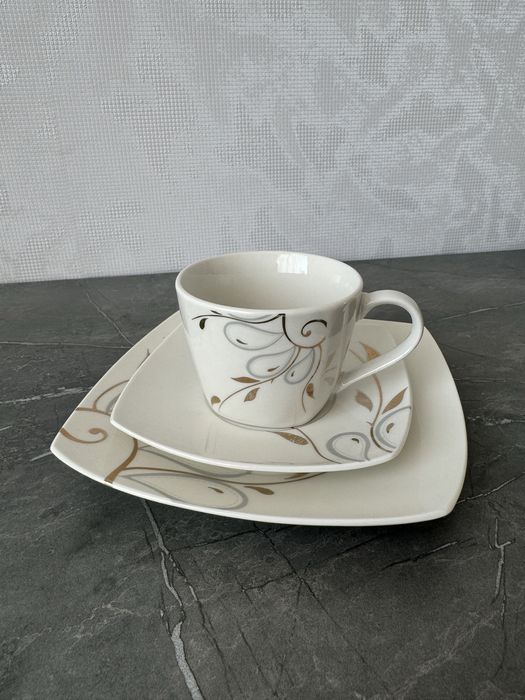 новый набор посуды для 6 персон