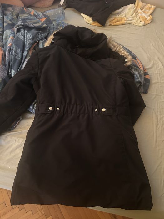 Зимно яке Zara.