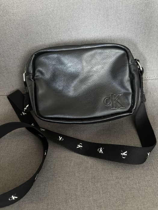 Малка дамска чанта Calvin Klein