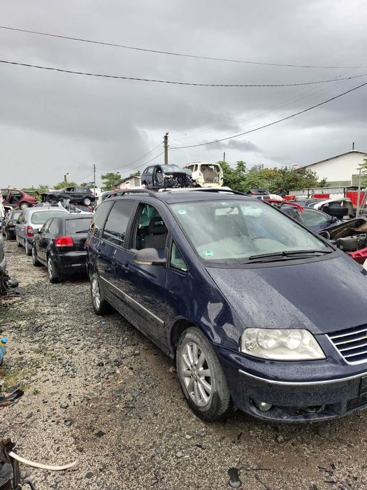 Volkswagen Sharan 1.9 TDI 131 к.с 2006 година автоматик на части