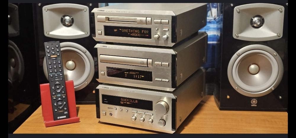 Amplituner receiver amplificator Yamaha RX E 100 sau minidisc sau cd