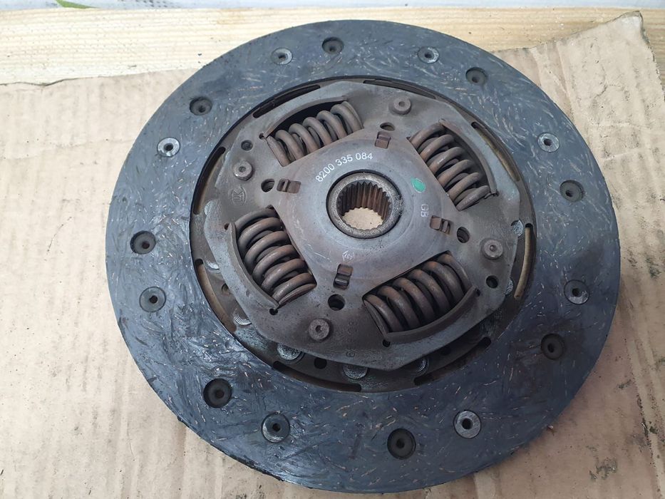 Kit ambreiaj cu volanta masa simpla 8200335084  1.5 dci K9K Dacia Log