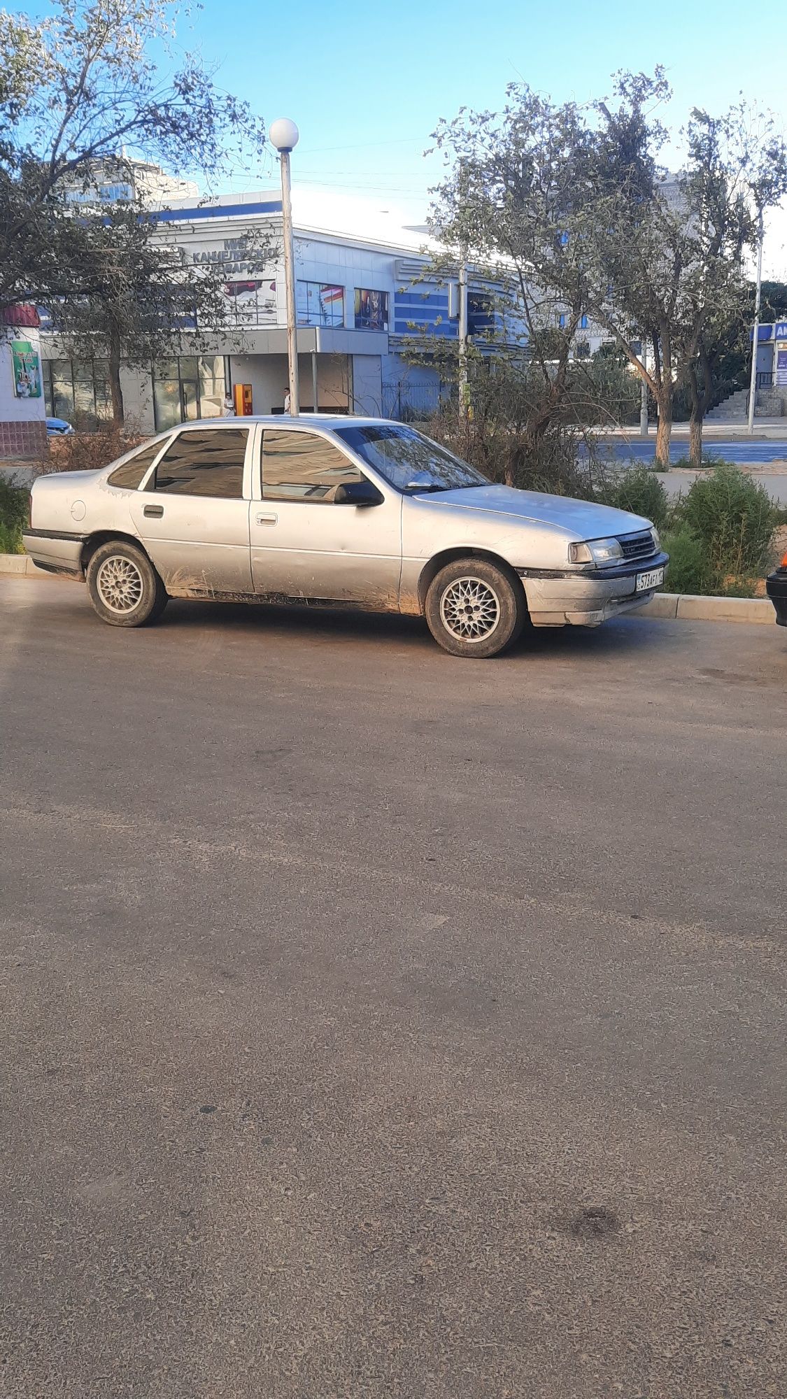 Opel vectra 1.6-1991