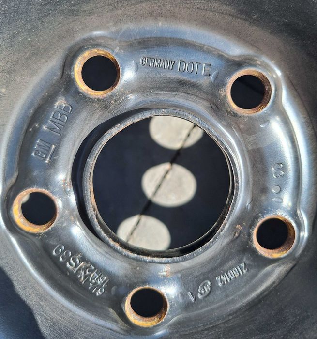 Roti complete de iarna 215/60/R16 Astra J Sedan (2017)