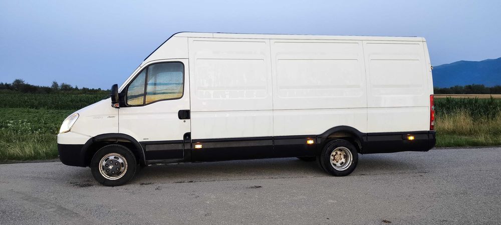 Iveco daily5200 kg  3.0 d categ C