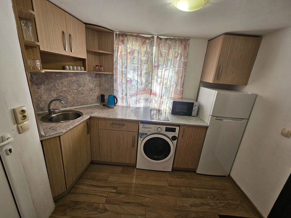 Продава се Едностаен апартамент в Варна, Христо Ботев - 17 кв.м за 3235 €/кв.м - Снимка #3