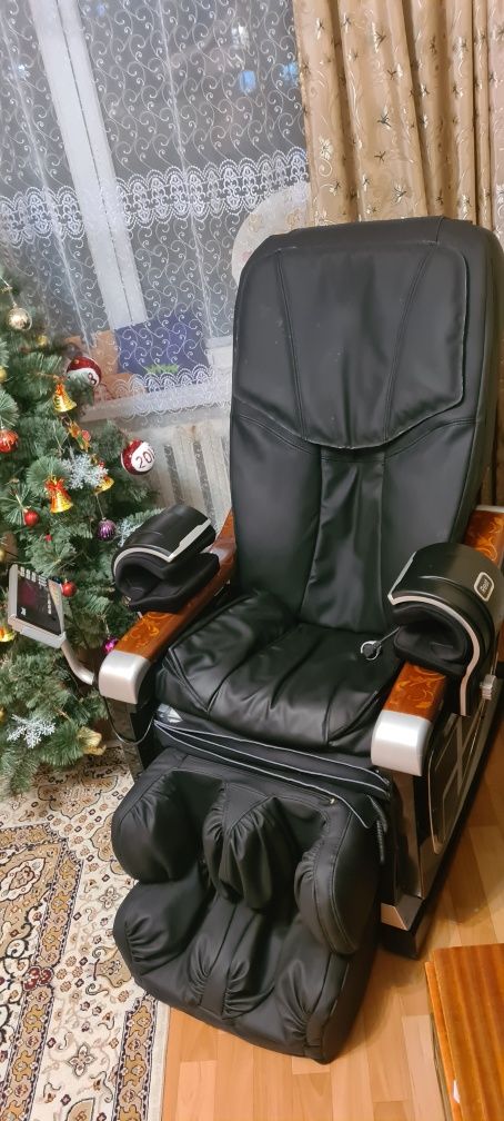Продам масажное кресло