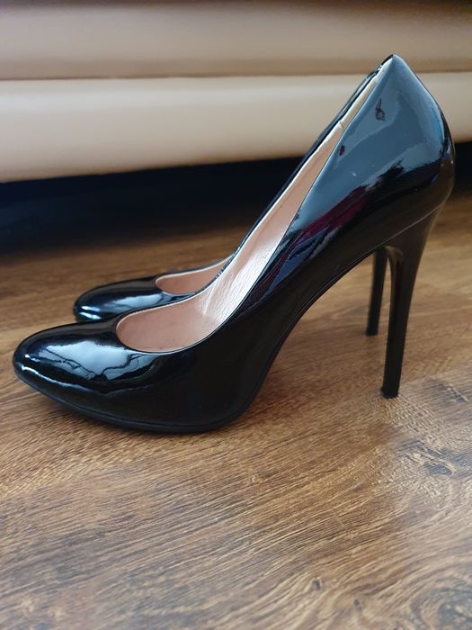 Туфли лакированные