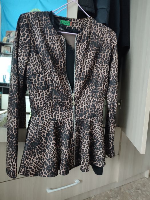 Продам пиджак на любое мероприятие