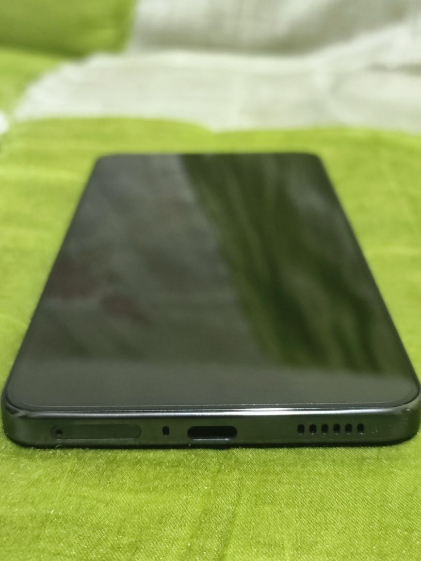 Продам iQOO Neo 10 16/1TB Black
