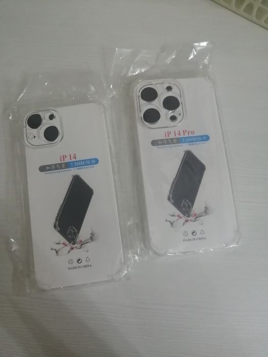Силиконовый чехол на iPhone 14/ 14 Pro