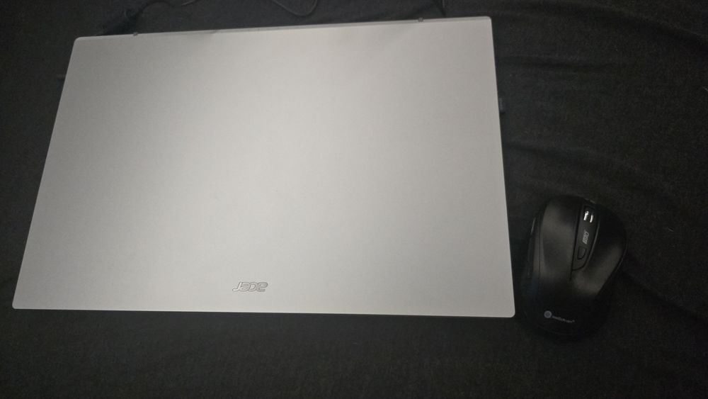 Лаптоп в гаранция Acer Aspire 3