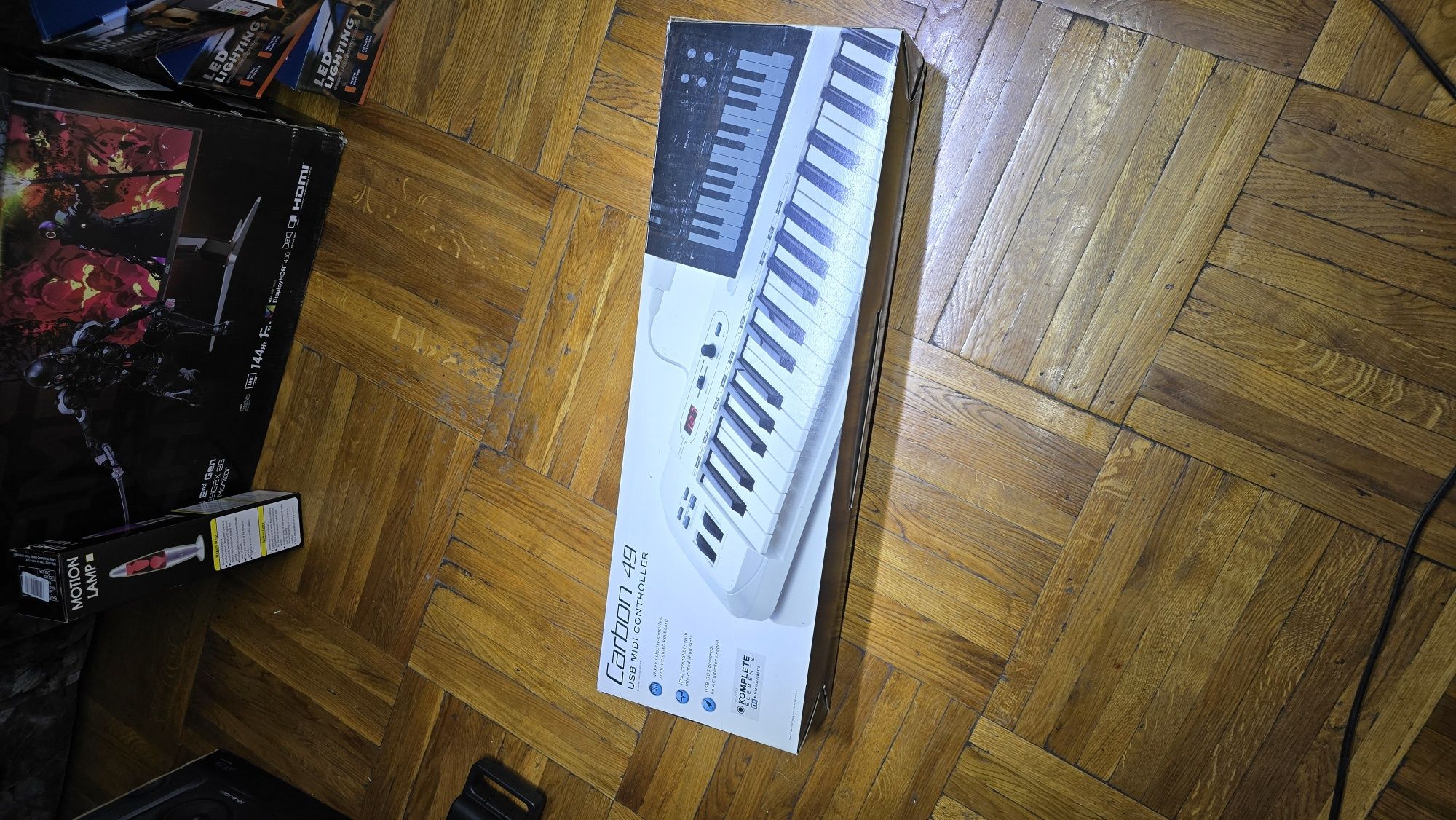 Продаётся: MIDI-клавиатура Samson Carbon 49 USB MIDI Controller
