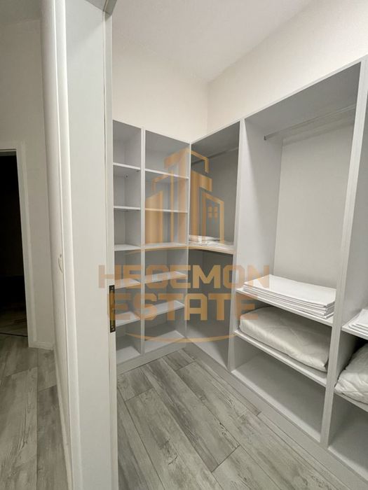 4-стаен в Варна, област-м-т Кабакум площ 291 цена 495000