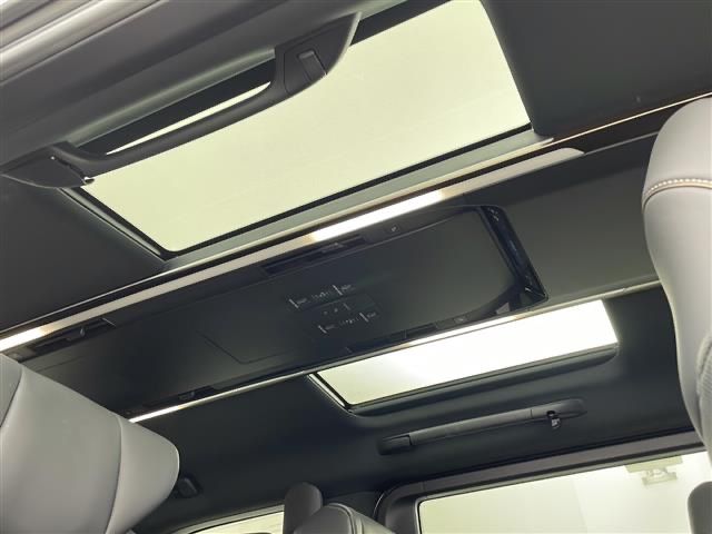 Toyota Alphard Exclusive