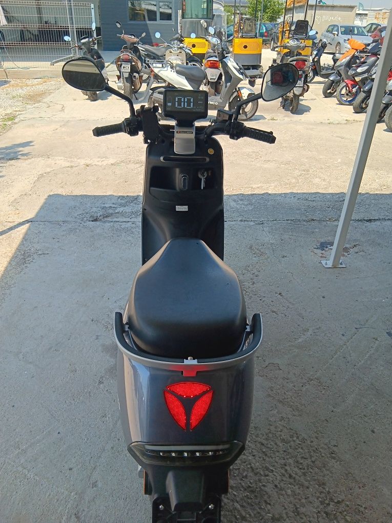 Електрически Скутер Yadea G5