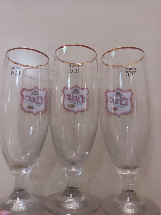 Pahare, 3 buc, 40 ron toate împreună