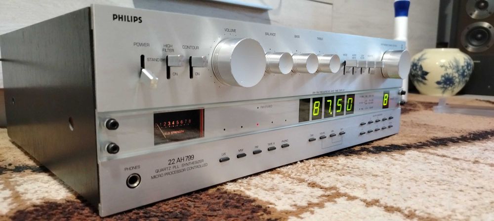 Amplituner amplificator Philips 22AH799.