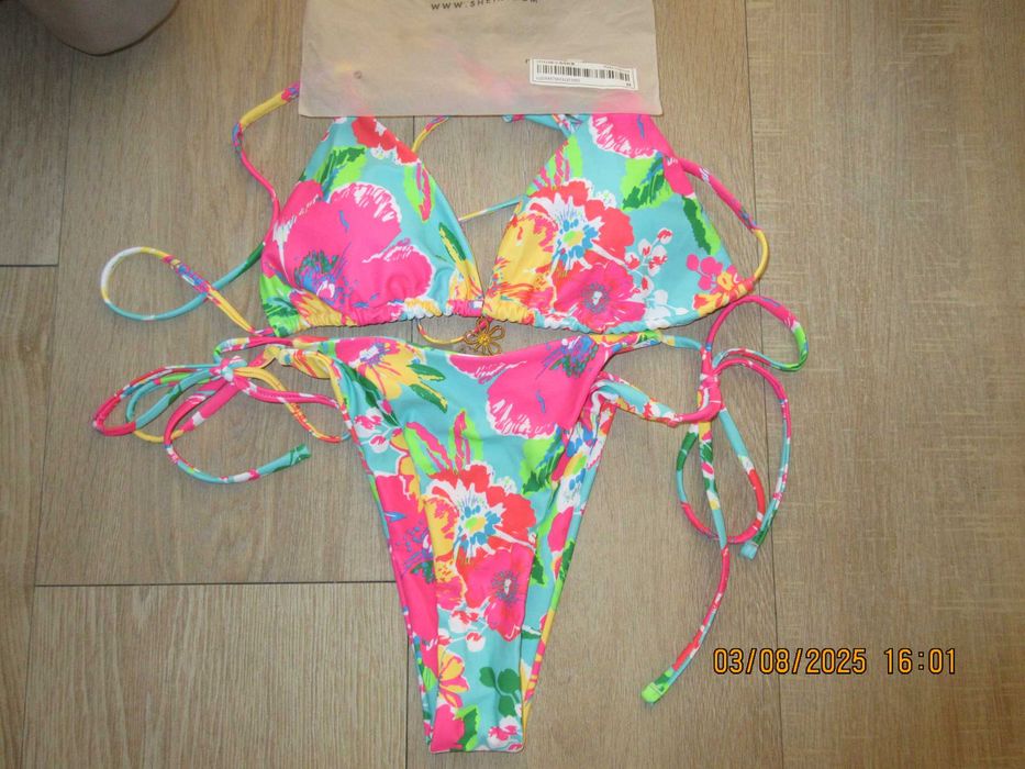 Costume de baie nepurtate trei bucati marime M