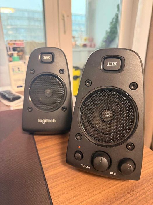 Sistem Boxe Logitech Z623 2.1 200W probate