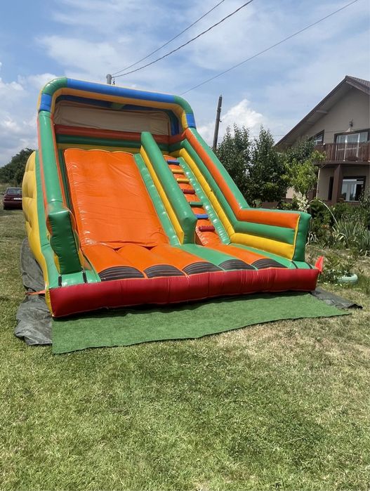 Tobogan gonflabil / topogan si locuri de joaca
