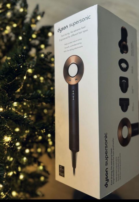 Dyson Фен Выпрямитель Стайлер в комплекте с магнитными насадками Новый