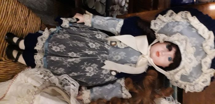 Papusi mari de colectie din portelan