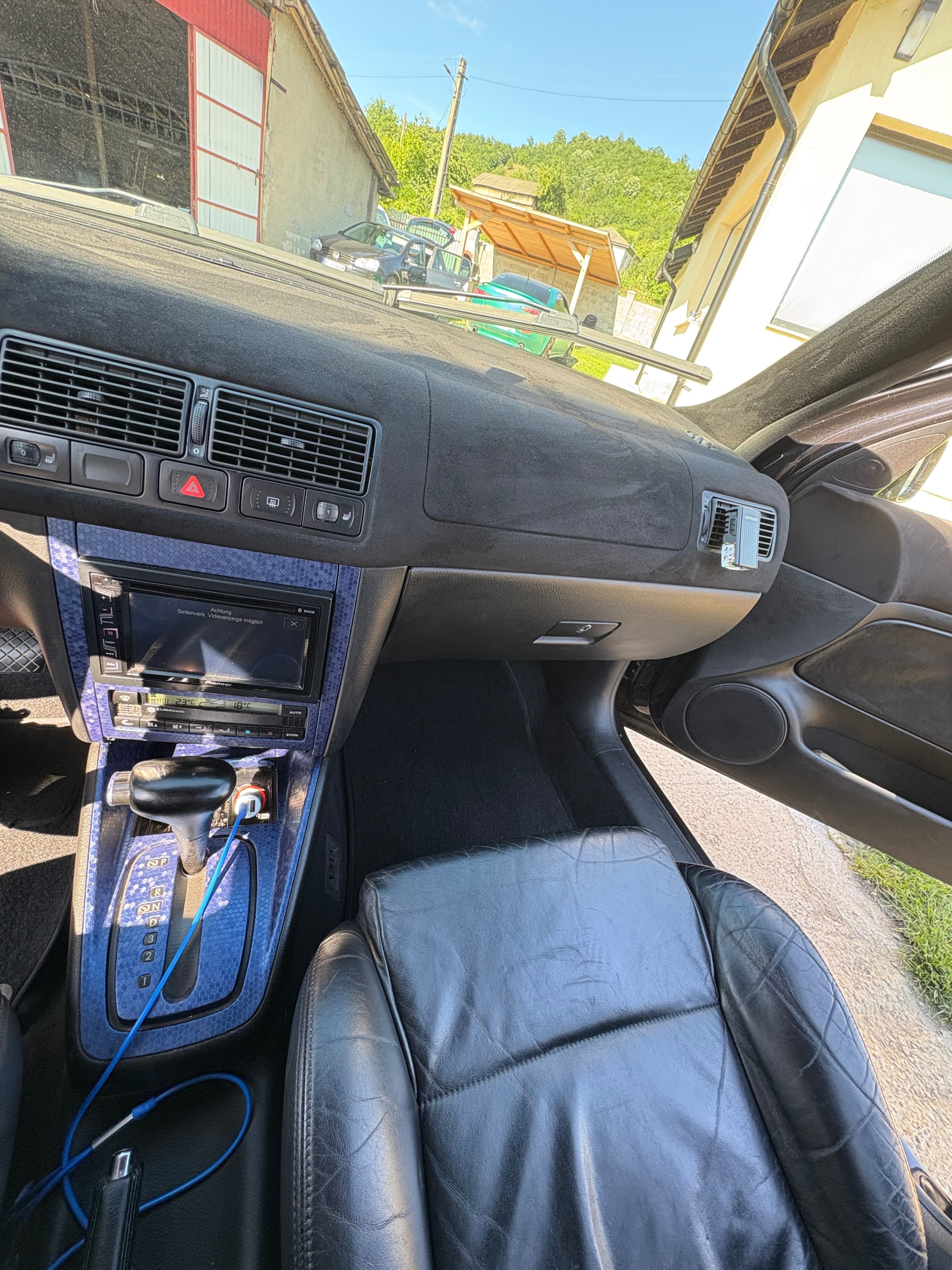 Vând sau schimb vw Golf GTI