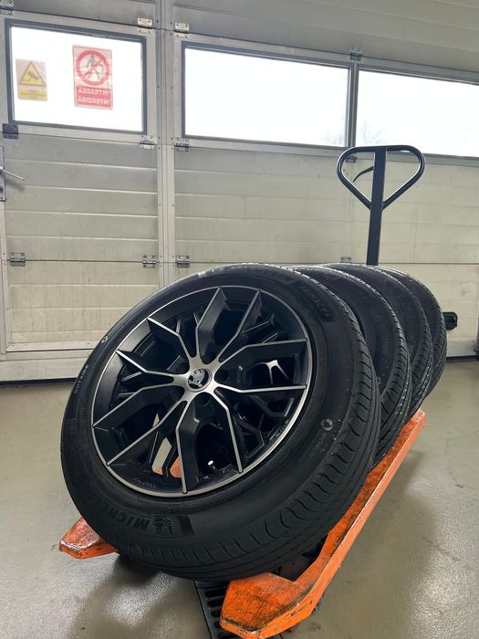 jante 17 cu anvelope vară  Michelin 205,55,17