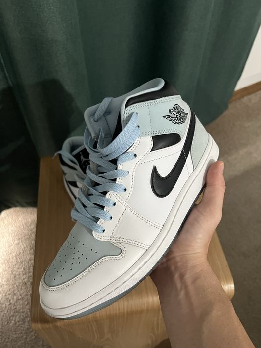 Nike Jordan 1 Mid SE