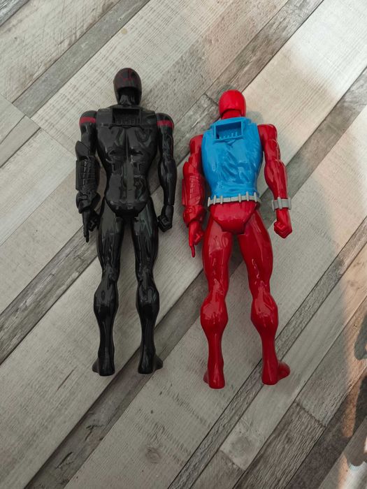 Figurine Spiderman Skarlet și Kid Arachnid, 30 cm