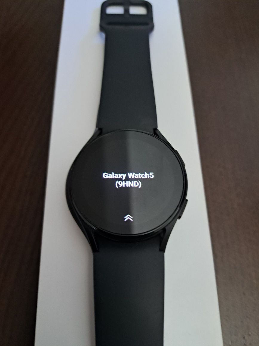 Vând Samsung Galaxy Smartwatch 5 cu GARANTIE