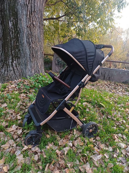 Детска лятна количка CHIPOLINO COMBO АБАНОС + аксесоари и подарък