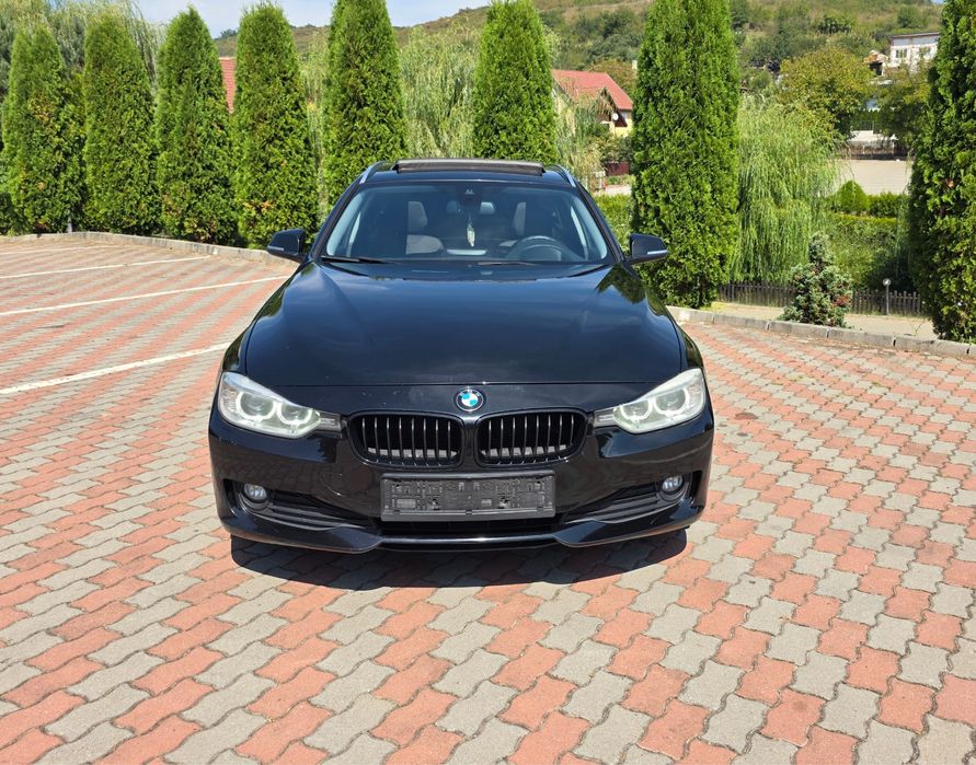 BMW Seria 3 Touring F31 – 2013 – Cutie automată -Panoramic