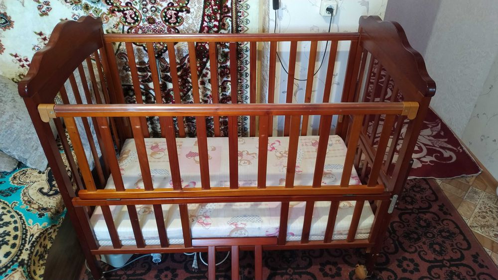 Детский деревянный манежик